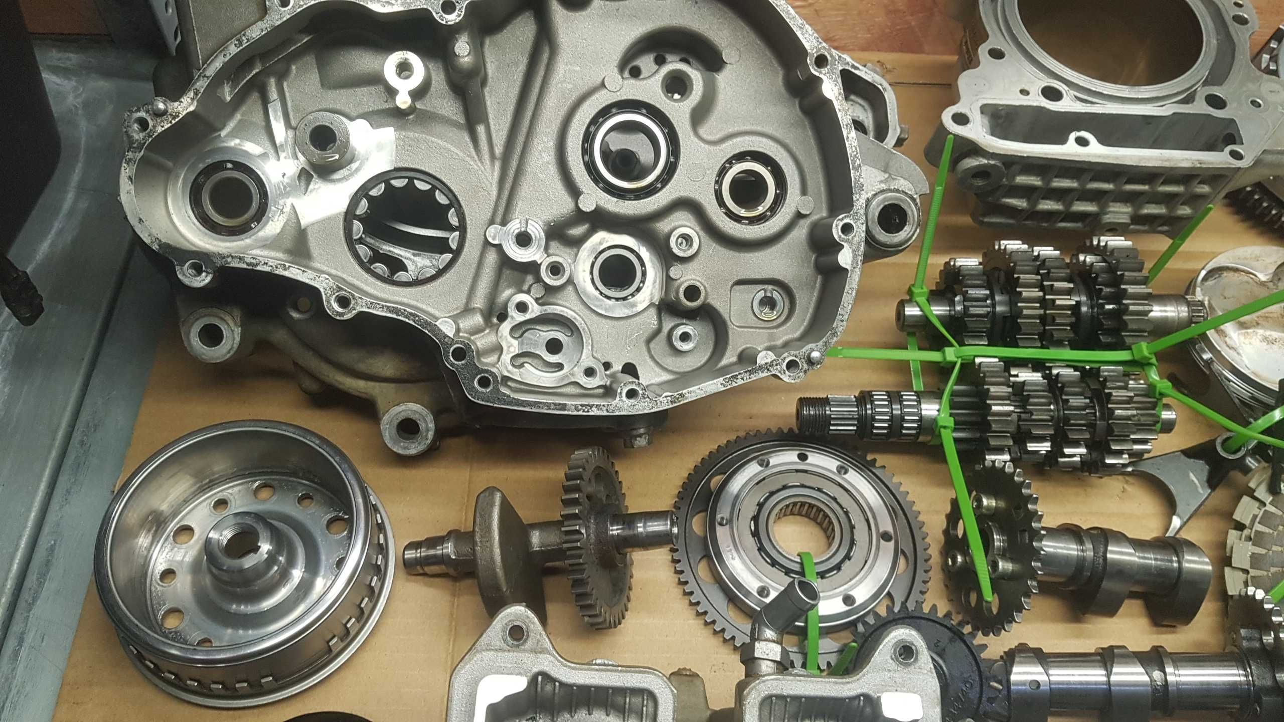 can am ds 450 skrzynia stator glowica rozrusznik balans pokrywa kosz