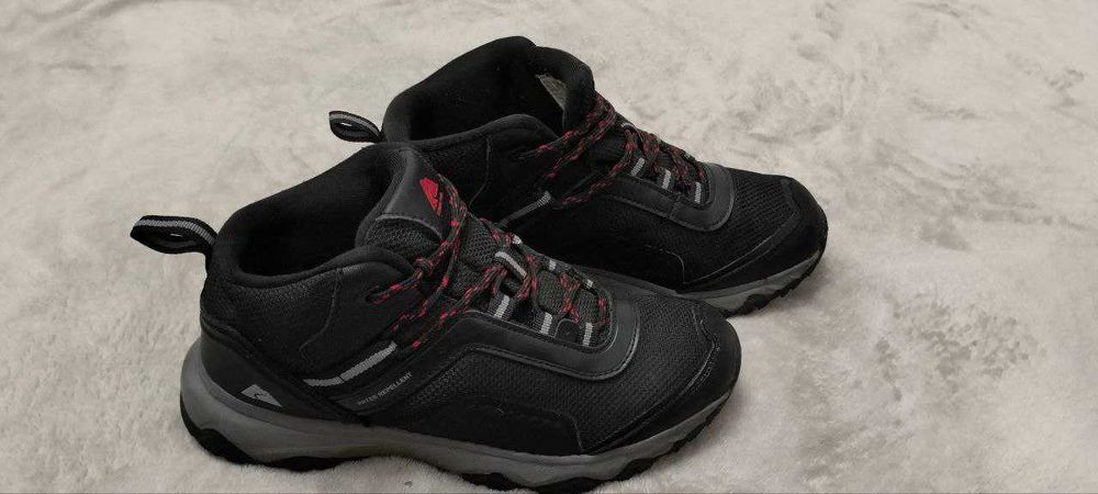 Черевики низькі з мембраною Ozark Trail Mid Hiker 38,5 розміру