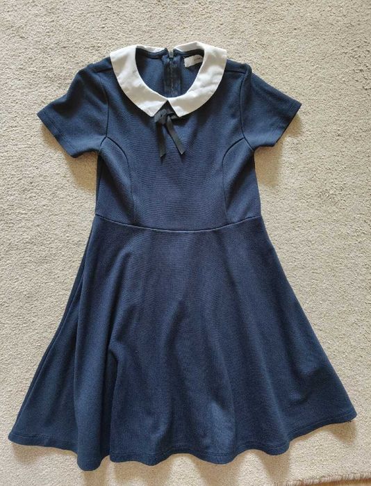 Reserved granatowa sukienka kołnierzyk 164