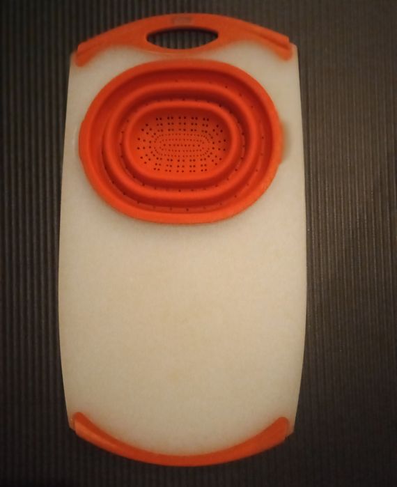 Обробна дошка-сито Dexas Over the Sink з ручкою.