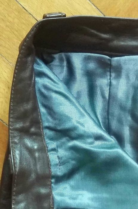 Стильний шкіряний костюм: куртка та штани