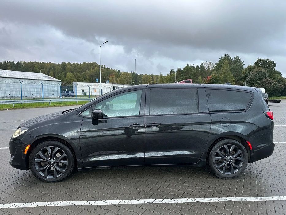 Chrysler Pacifica Chrysler Pacifica S 2020 OKAZJA