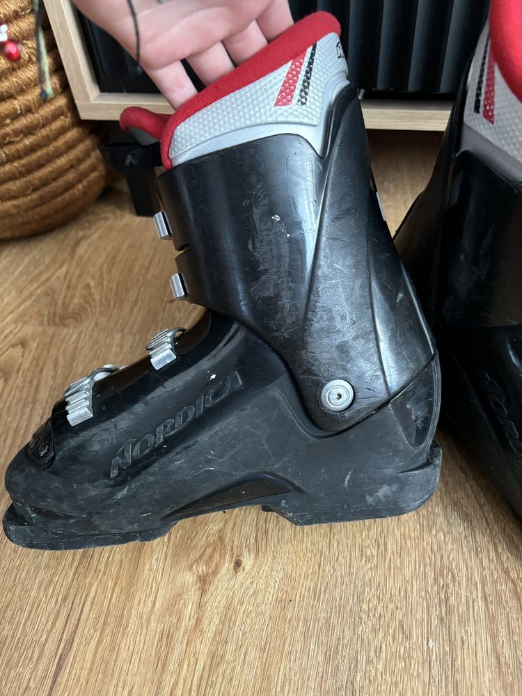 Dziecięce buty narciarskie