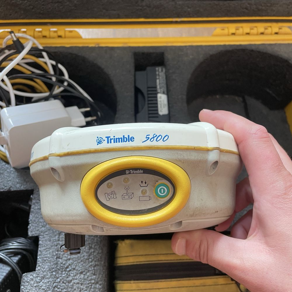 GPS приймач RTK GNSS TRIMBLE R8 5800