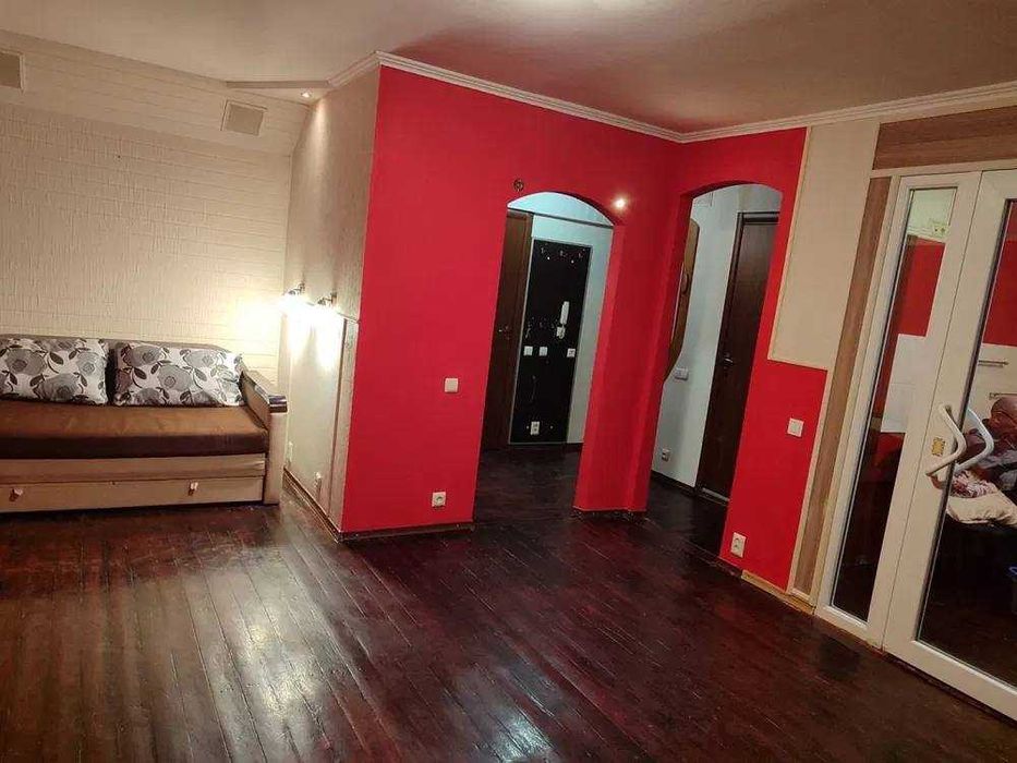 Здам ПРОСТОРУ 1-к квартиру Фрунзенський Беляєва Ломовський