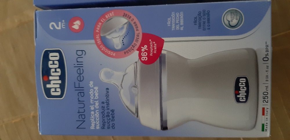 2 Biberões Chicco 250 ml 0m+