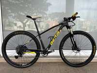 Bicicleta de BTT roda 29 - Carbono 12v