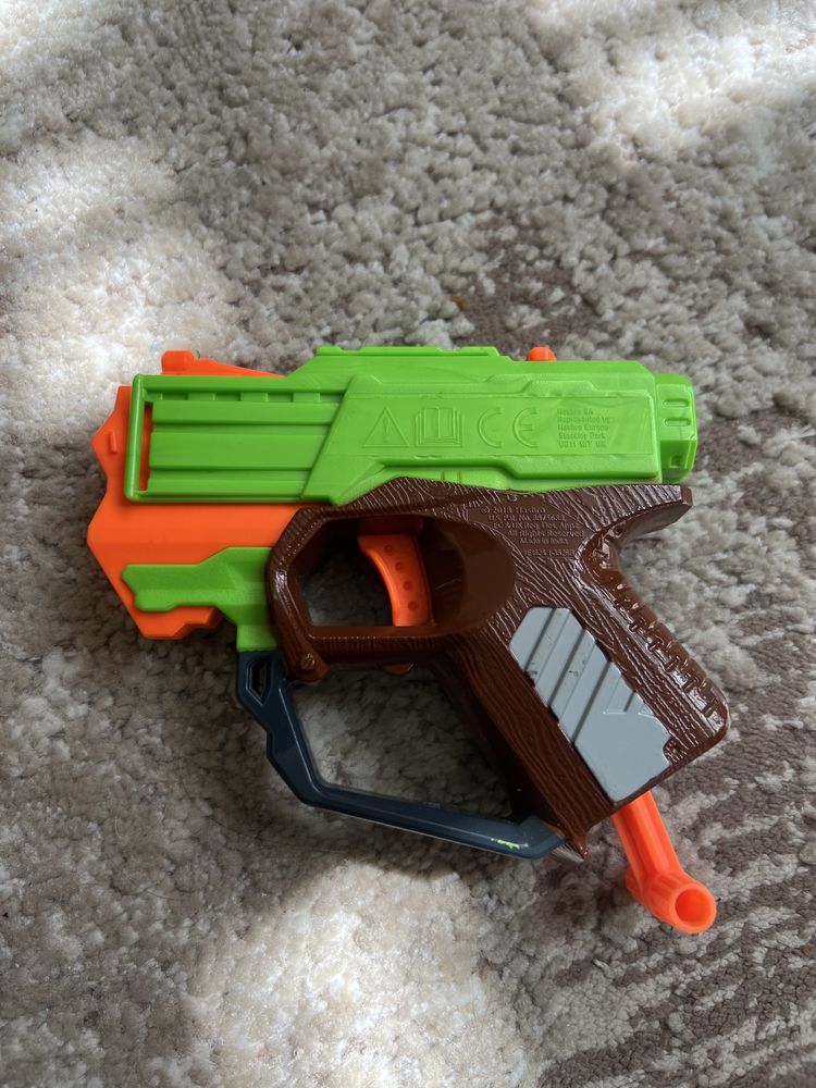 Пістолети Nerf Ньорф