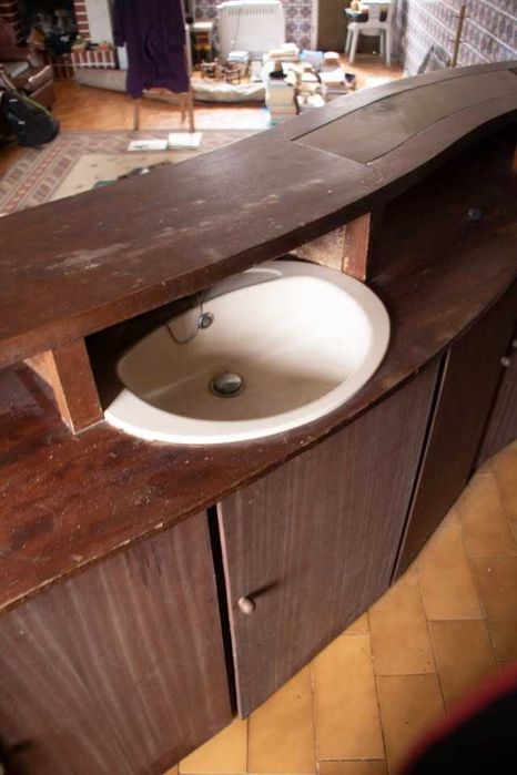 BAR de madeira com PIA