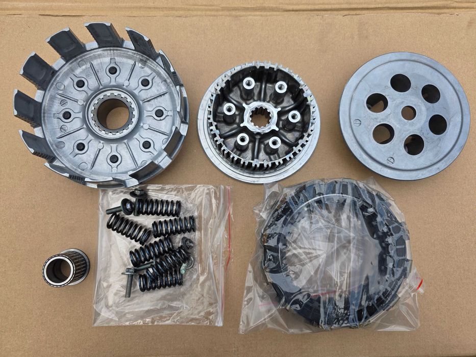 Kosz sprzęgłowy zewnętrzny wewnętrzny docisk Honda CRF 450 r. 02-08