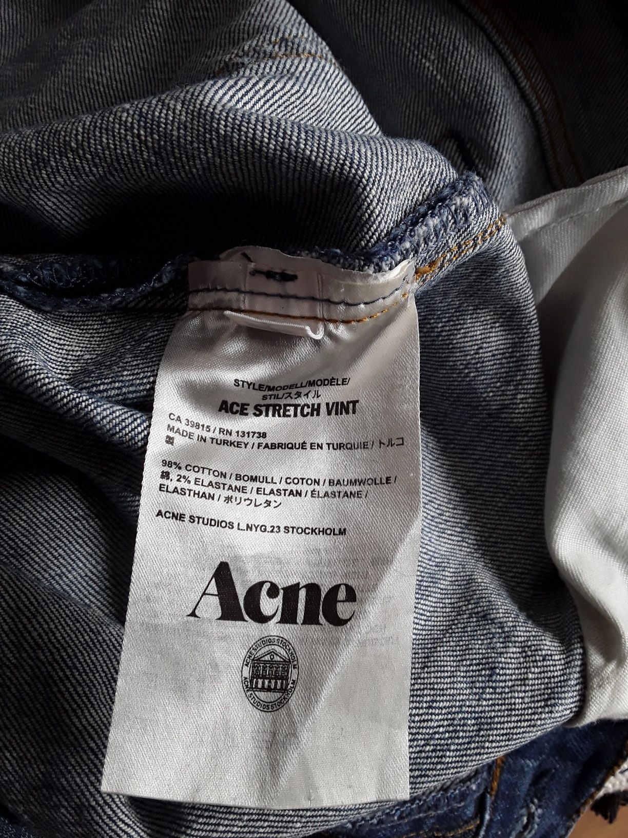 Męskie dżinsy acne studios