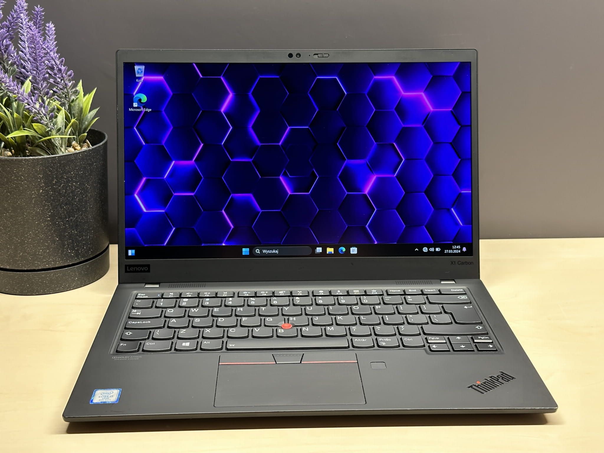 Laptop Lenovo ThinkPad X1 Carbon G7 | i7-8665U / 16GB / FHD / OUTLET
