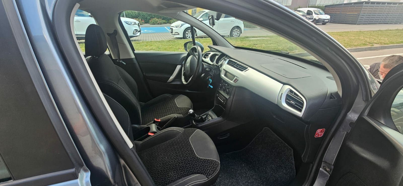 Citroen C3 1.4 2010 mały przebieg