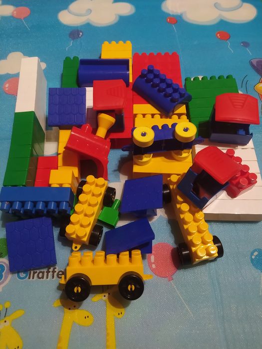 Дитячий конструктор