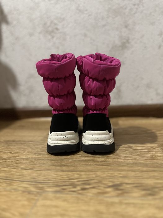 Зимові черевики для дівчинки 28р