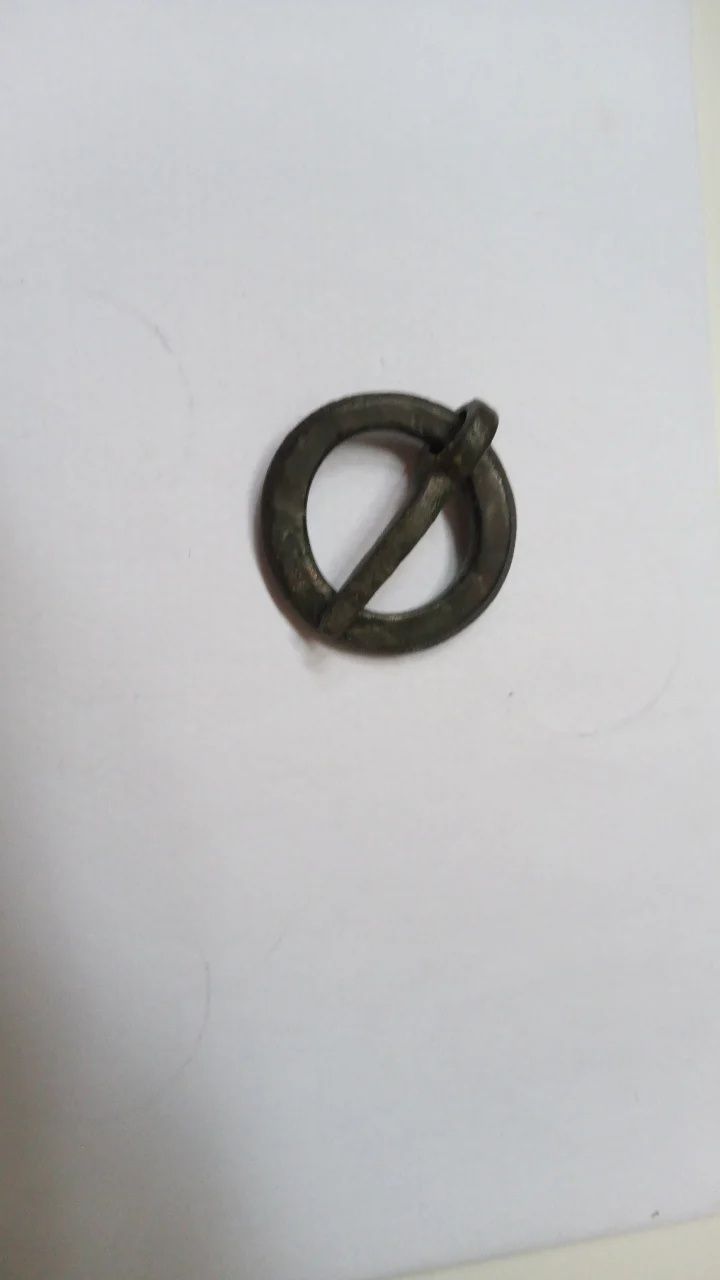 Fíbula (pin) Medieval em Bronze