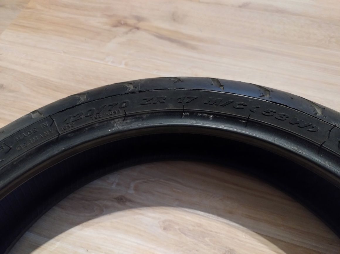 Opona motocyklowa Pirelli Angel ST 120/70 ZR17