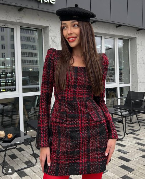 Стильне твідове плаття Mon Blanche