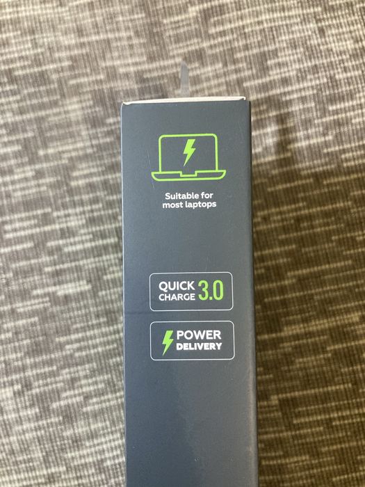 Потужний павербанк для ноутбука Walker 20000 mAh