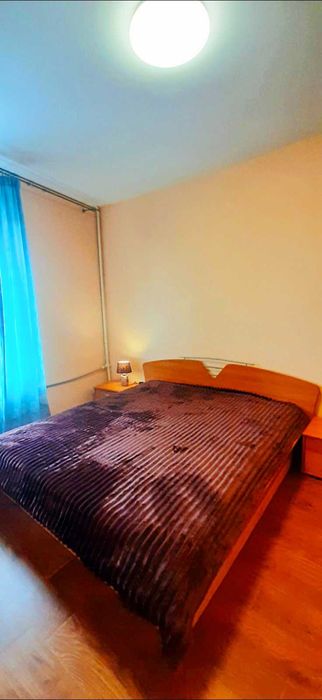 5 минут метро майдан Конституции ТЦ Никольский