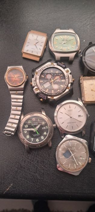 Zestaw zegarków 24 szt.