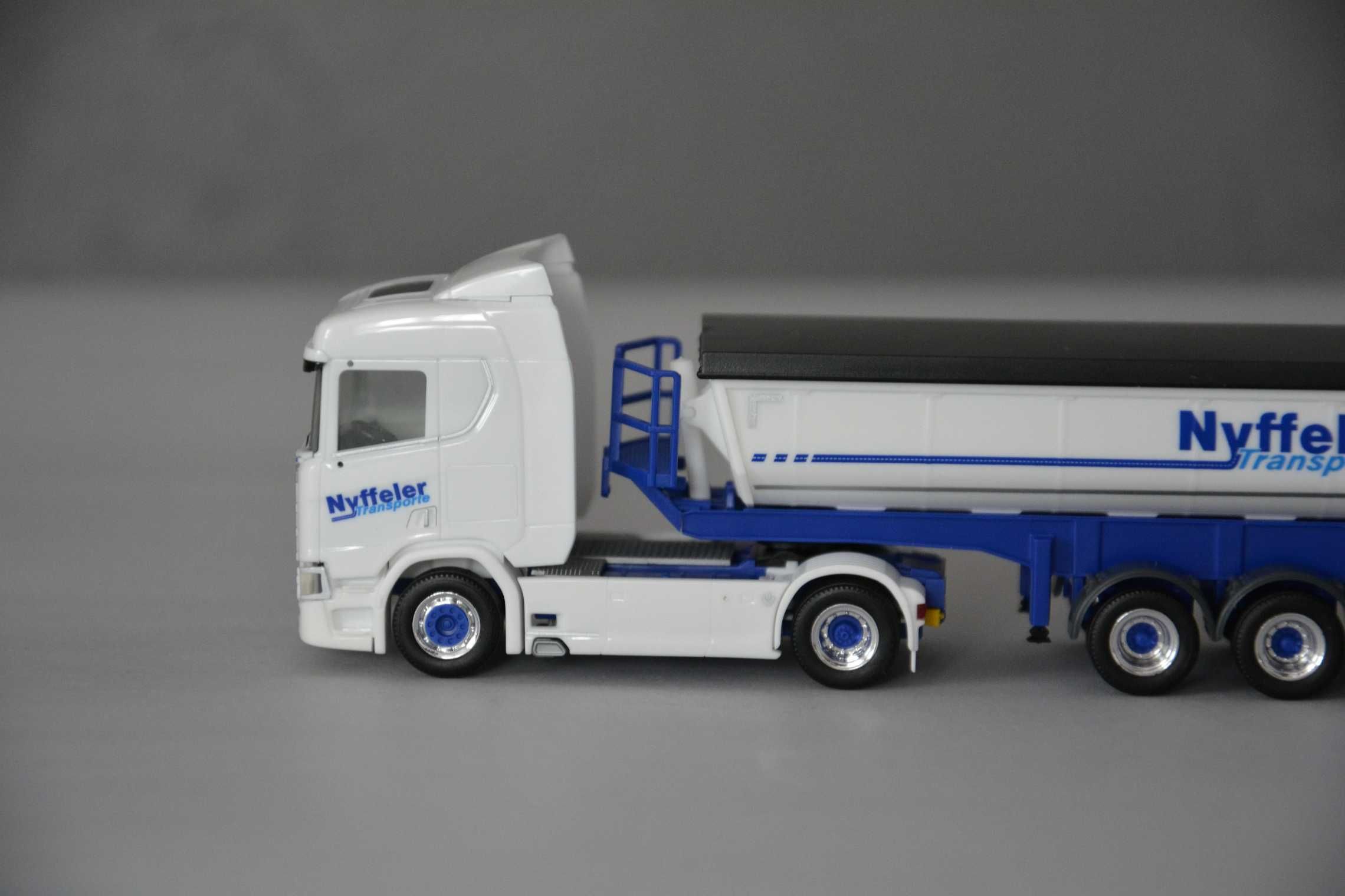 1:87 (H0) Herpa 953177 - Scania CR20 (R650 V8) Nyffeler Transporte(CH)