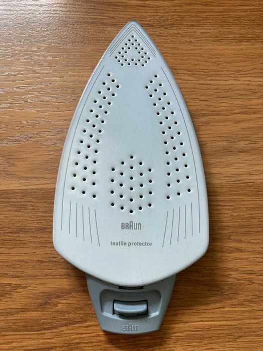 Насадка на подошву для деликатной глажки для утюга Braun TexStyle 7