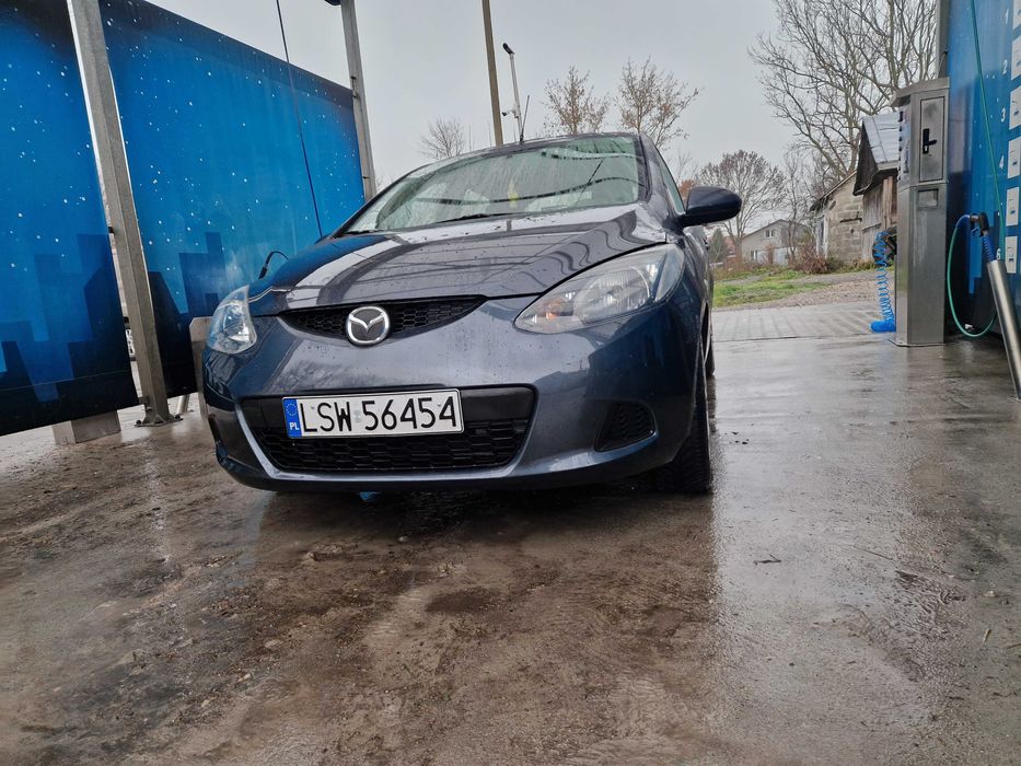 Sprzedam auto Mazda 2 1.4 diesel długie opłaty doinwestowana.