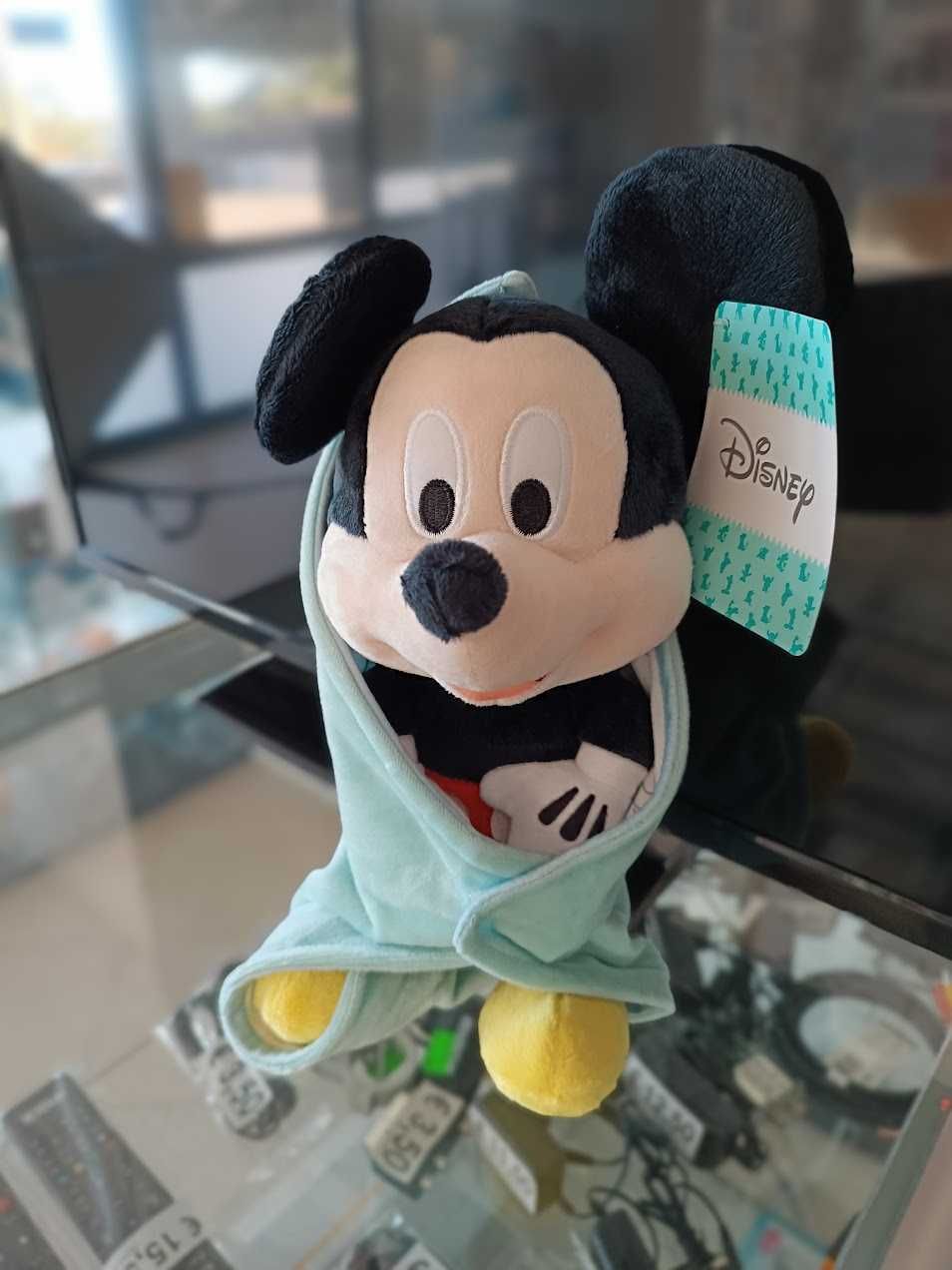 Novidade:Peluche Disney Mickey com manta 27cm