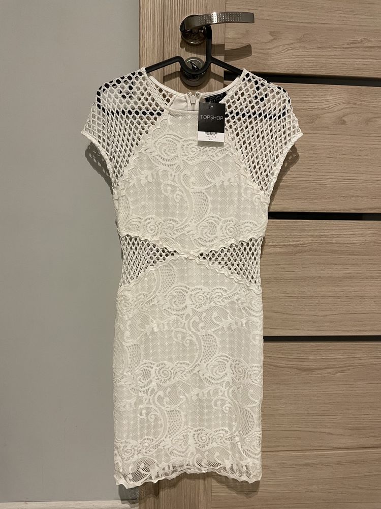 Biała sukienka Topshop z metką koronka haft