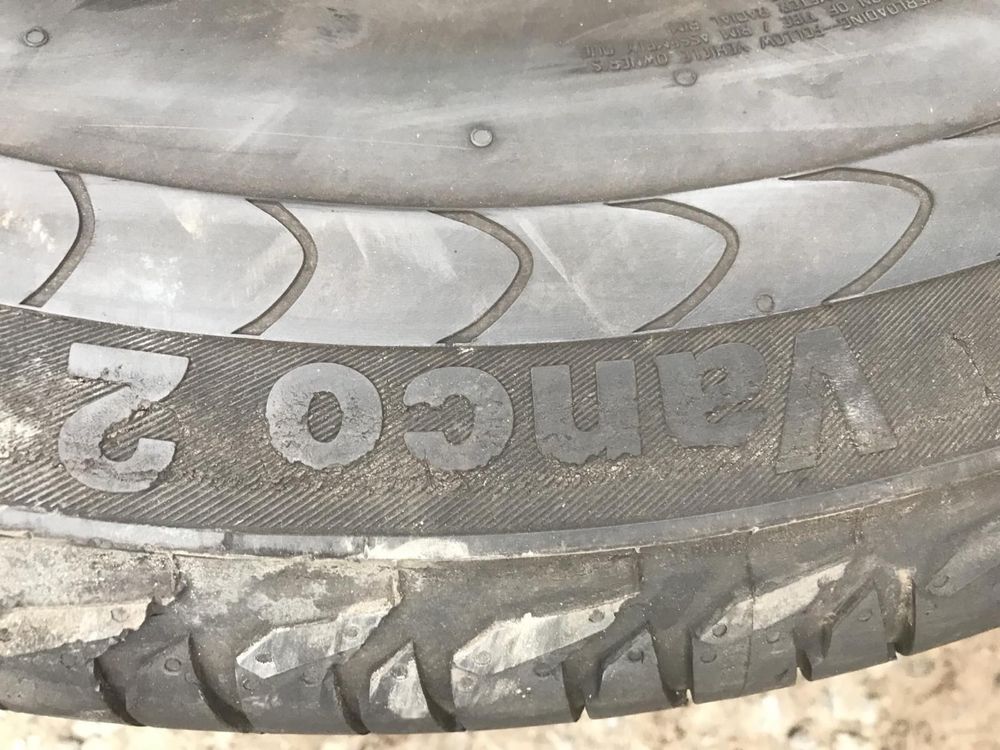 Continental 235/65r16c комплект резина шини б/у майже нові оригінал