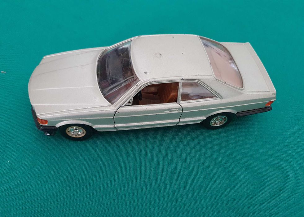 Mercedes 500 SEC, BURAGO, escala 1/26 - Anos 80 - Italy