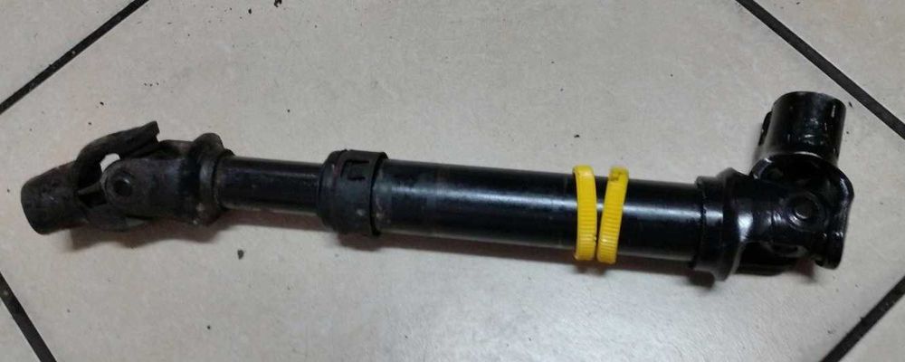 Krzyżak kolumny kierowniczej Opel Vectra C Signum