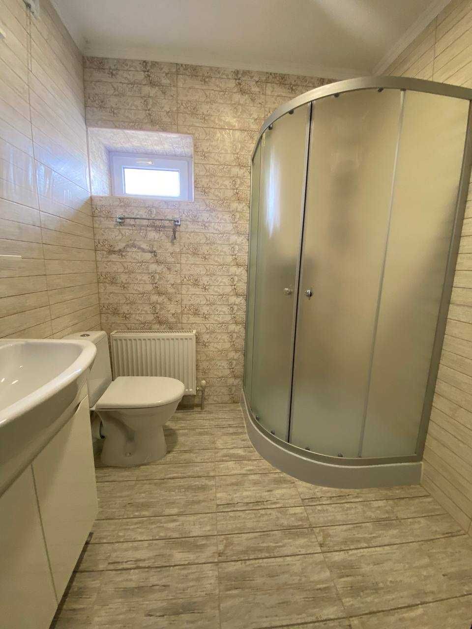 Продам 2-х поверховий будинок