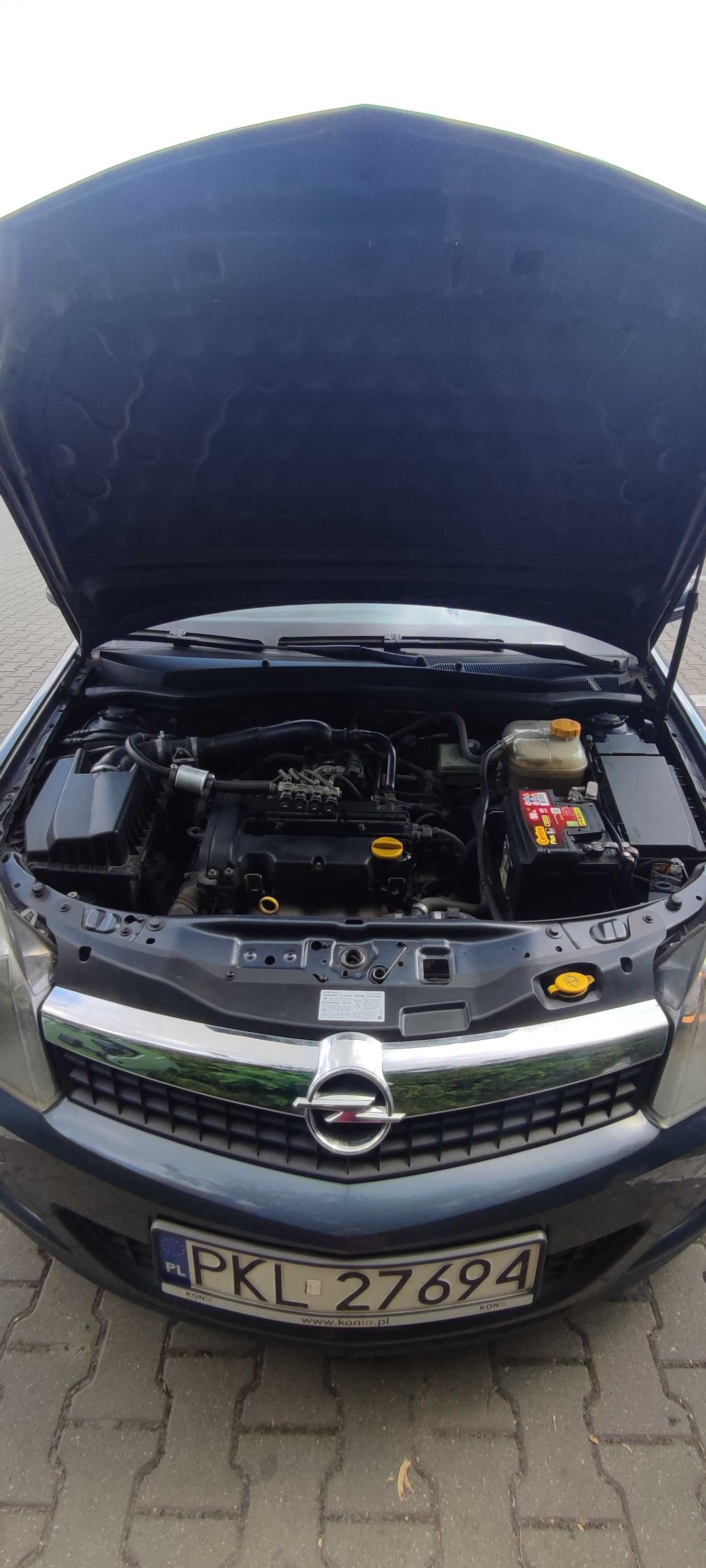 Opel Astra H Hatchback 2009r.
