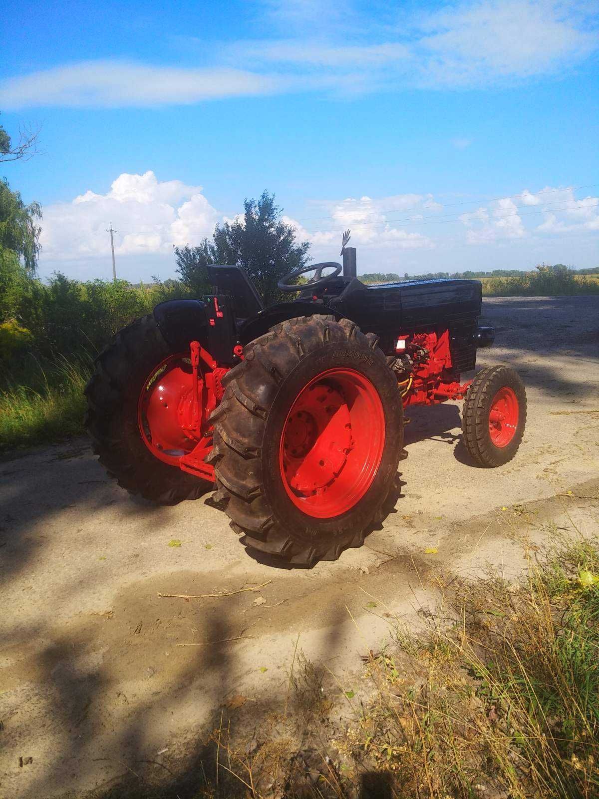 Трактор Universal UTB 445,Універсал 445