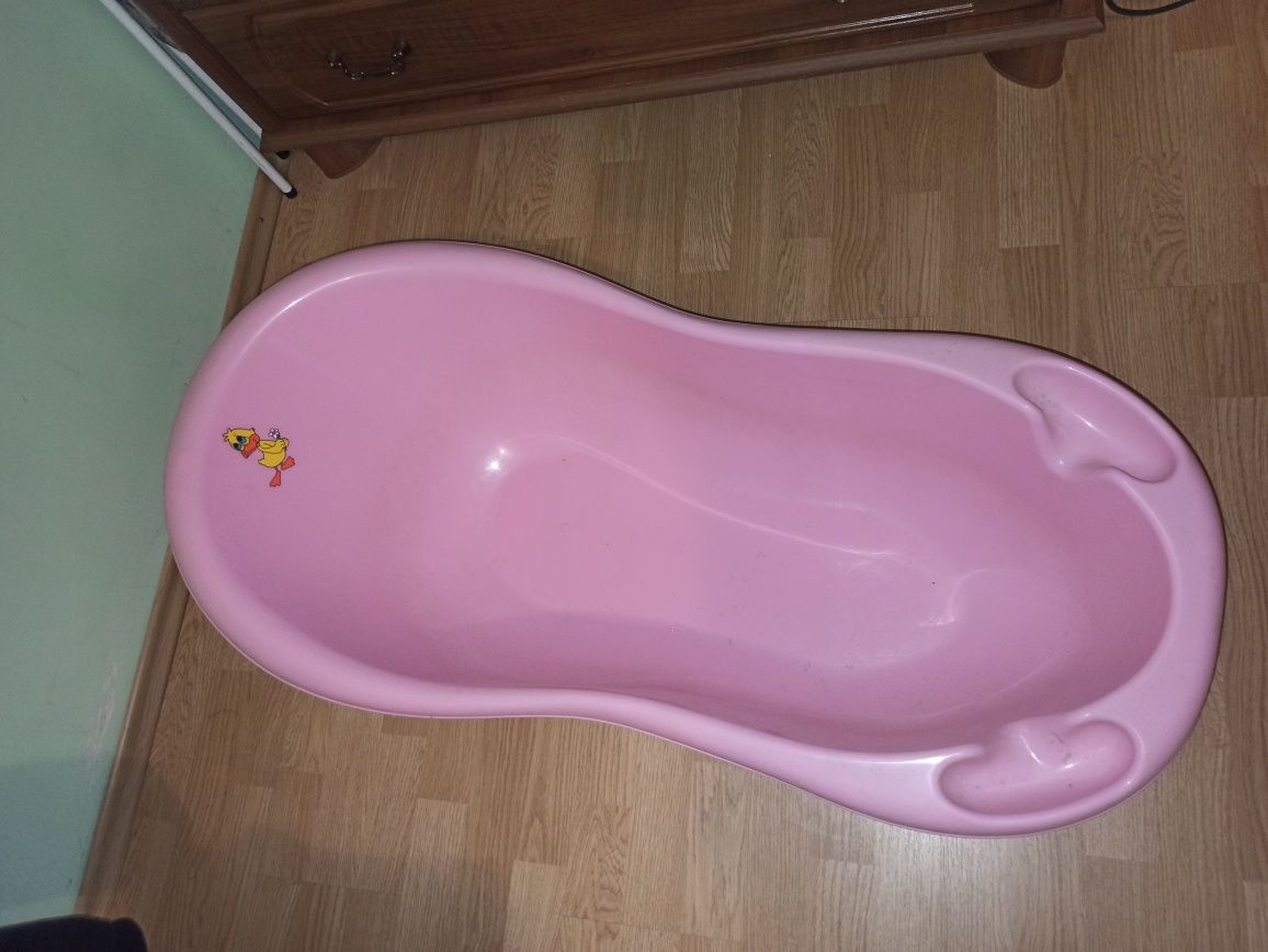Ванночка дитяча для дівчинки
