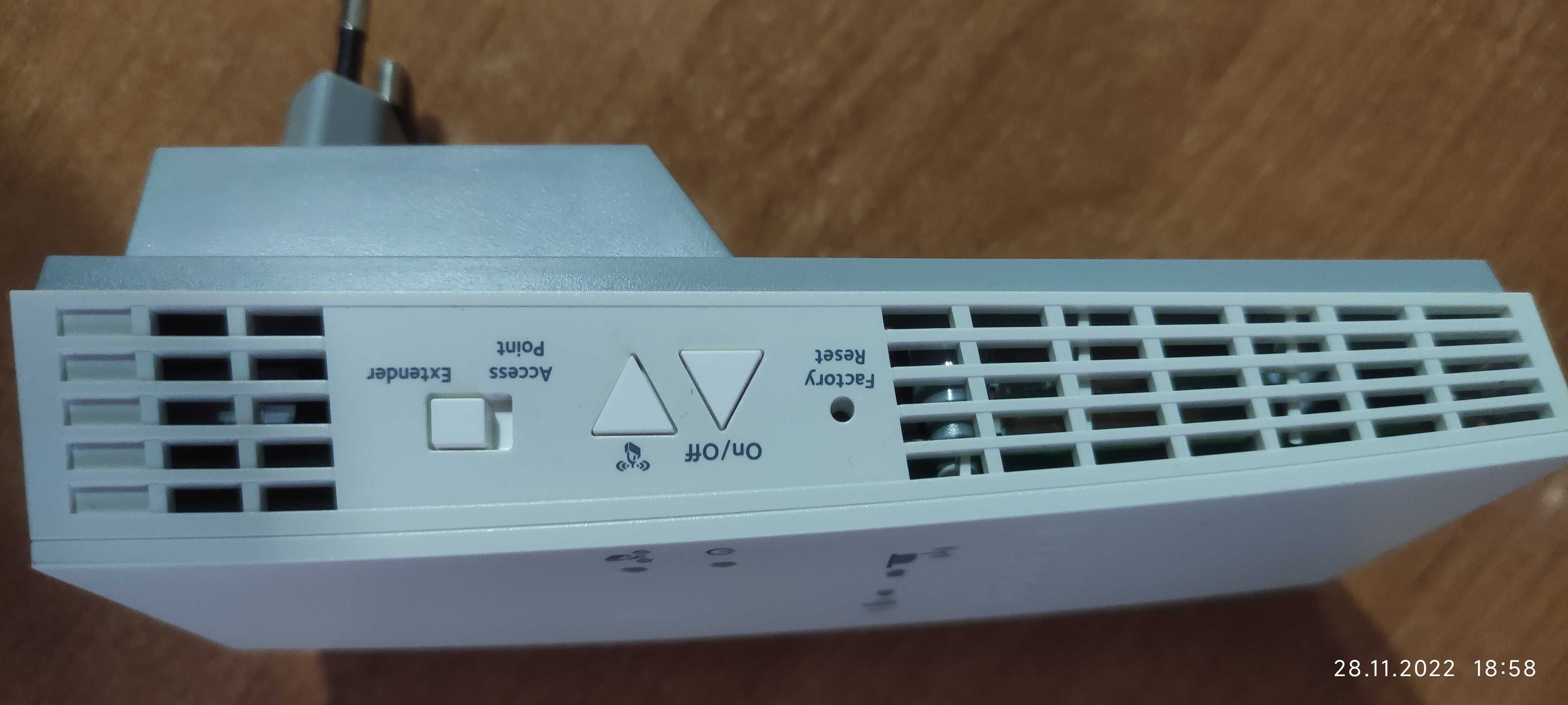 Access Point/Wzmacniacz NETGEAR EX6420 AC1900 Mesh