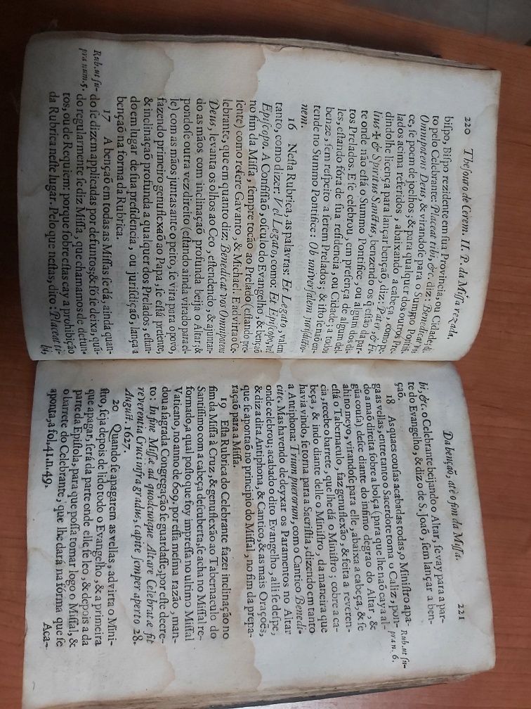 Livro religioso Thesouro de Ceremonias 1697 século 17