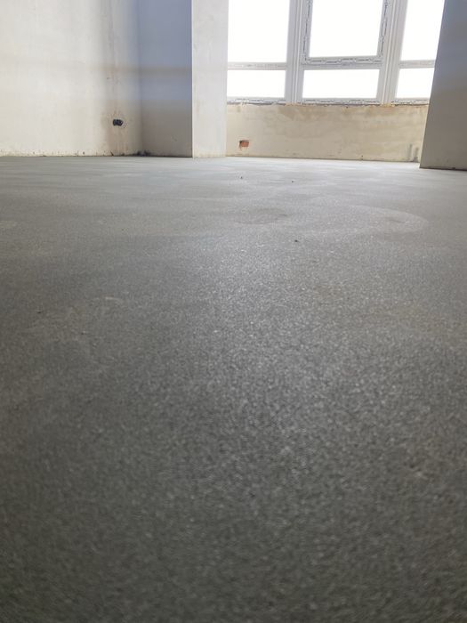 Стяжка підлоги машинна напівсуха