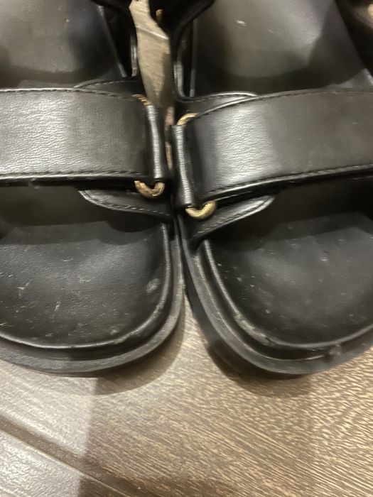 Босоніжки,тапки guess чорні