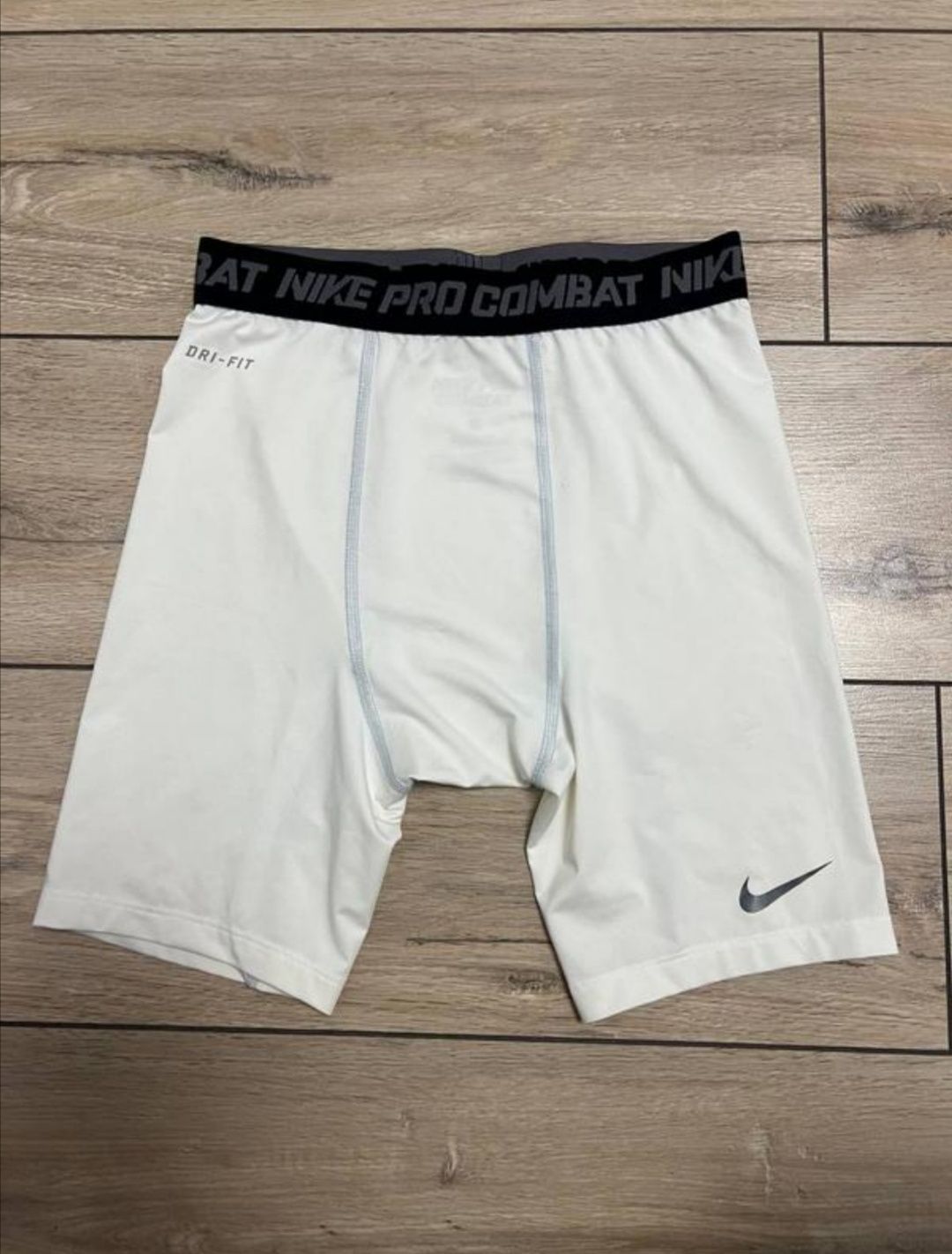 Компрессионные, термо шорты Nike pro combat DRI-FIT