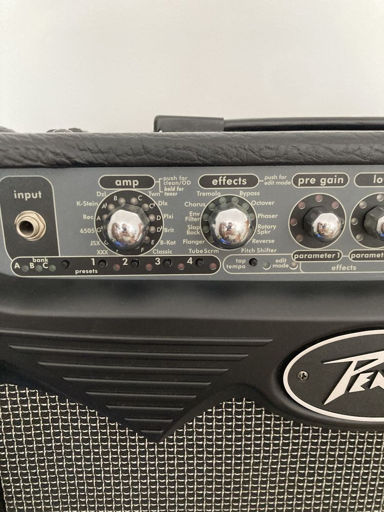 Peavey VYPYR 15w Guitar Amp