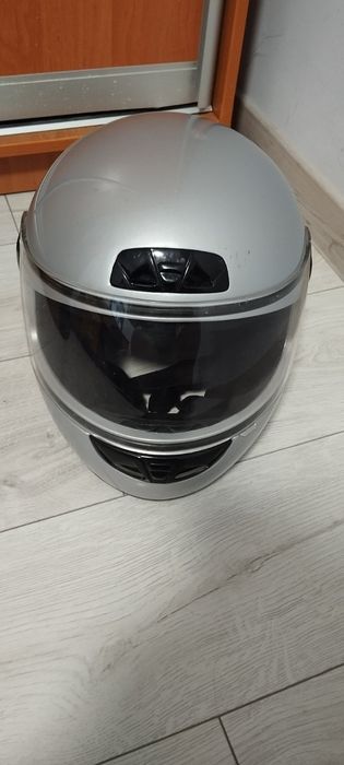 Мотоциклетний шолом