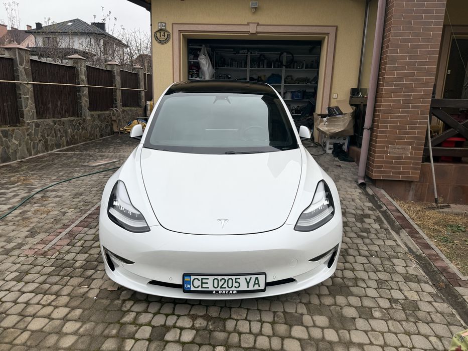 Tesla model 3 2020