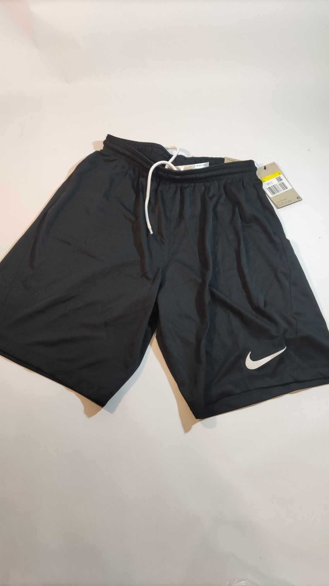 Spodenki Nike JR Park III Knit r. S czarny