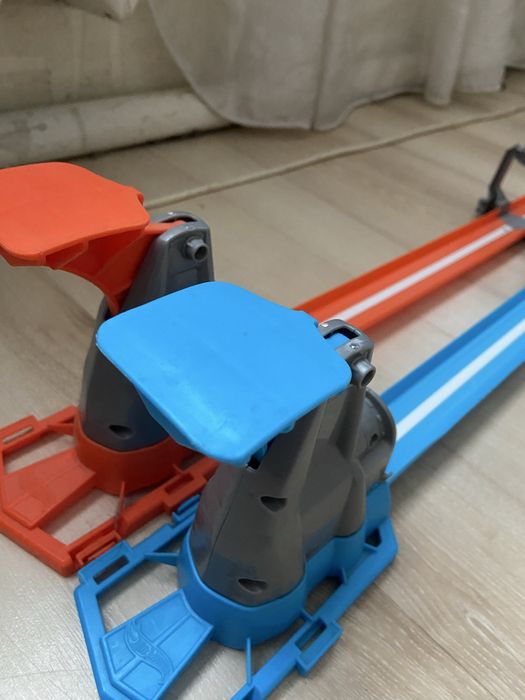 Трек Hot Wheels Подвійна петля