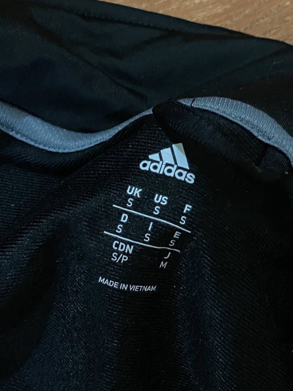 Adidas кофта оригинал