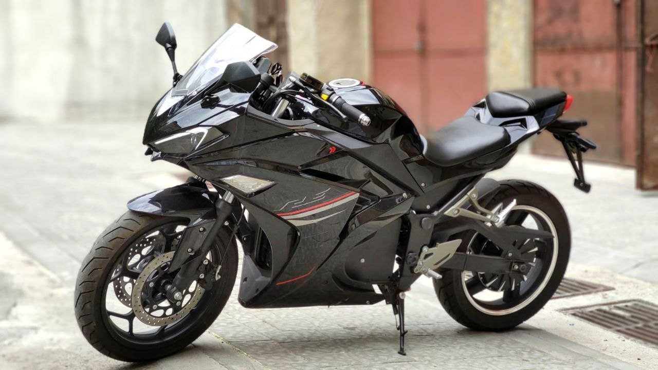 Електро-мотоцикл Yamaha R3 (Electro) - 100km запас ходу на 1 заряді