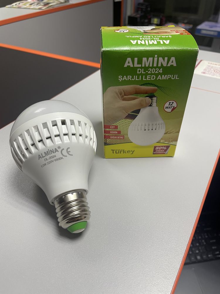 Лампа з акумулятором е27 аварійна ліхтарик Almina 12ват можливий ОПТ